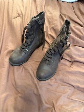 Women's Dark Brown Lace-Up Utility Boots with Side Zip